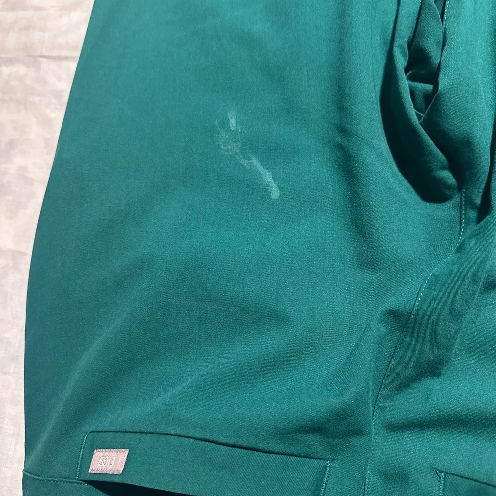 Figs Green scrub Men's jogger set top XS pants S